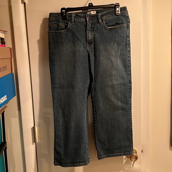 Lee Jean Capris - Picture 1 of 8